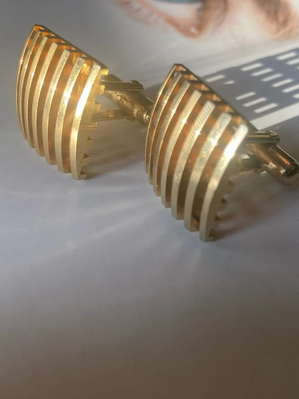 Vintage Gold-Tone Modernist Grid Cufflinks Unbranded Classic Openwork Design